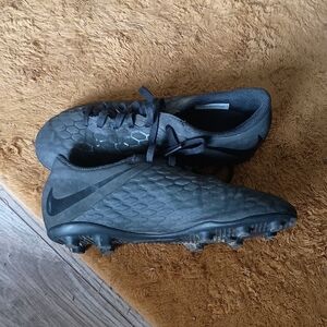Nike Kids Black Soccer Cleats